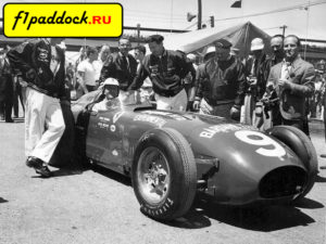 Kurtis Kraft 500D Ferrari для сезона 1956 года