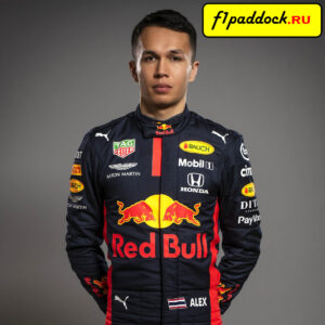 2020 год. Александер Элбон - пилот команды Red Bull Racing