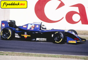 1994 год. Таки Инуе за рулём Simtek S941 Ford Cosworth (Гран-При Японии)