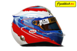 Шлем Виталия Петрова для сезона 2011 года (команда Lotus Renault)