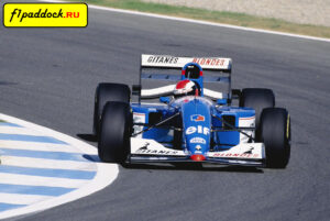 1994 год. Джонни Херберт за рулём Ligier JS39B Renault (Гран-При Европы)