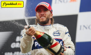 2008 год. Ник Хайдфельд на подиуме Гран-При Бельгии