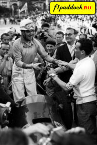 1955 год. Морис Тринтиньян — победитель Гран-При Монако (первая победа Тринтиньяна в Формуле-1)