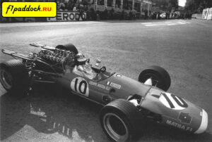 1968 год. Жан-Пьер Бельтуаз за рулём Matra MS11 в Гран-При Бельгии