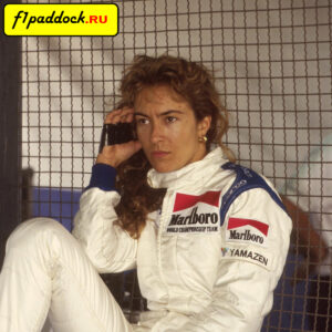 1992 год. Джованна Амати - пилотесса команды Motor Racing Developments