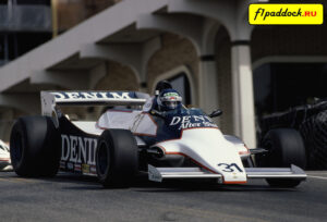 1981 год. Мигель-Анхель Герра за рулём Osella FA1B Ford Cosworth в дни проведения Гран-При США-Запад