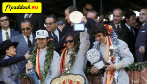 1973 год. Джордж Фоллмер, Эмерсон Фиттипальди и Франсуа Сэвер на церемонии награждения Гран-При Испании (первый и единственный подиум Фоллмера в Формуле-1)