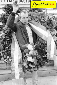 1963 год. Джон Сёртис выиграл Гран-При Германии (первая победа Джона Сёртиса в Формуле-1)