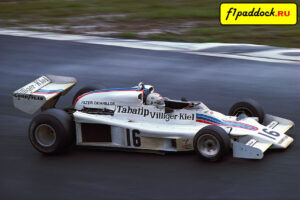 1977 год. Артуро Мерцарио за рулём Shadow DN8 Ford Cosworth в Гран-При Австрии