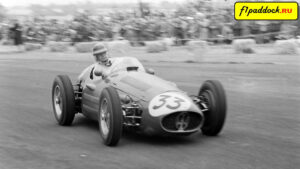 1954 год. Онофре Маримон за рулём Maserati 250F в Гран-При Великобритании