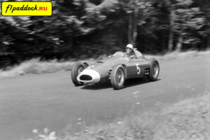 1956 год. Альфонсо де Портаго за рулём Lancia Ferrari D50 в Гран-При Германии