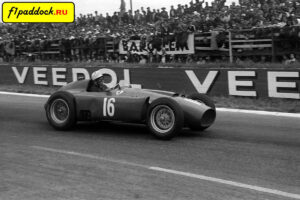 1956 год. Дебютант Альфонсо де Портаго за рулём Lancia Ferrari D50 в Гран-При Франции